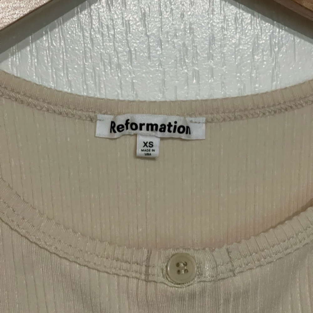Reformation Soft Cream Ribbed Button Tank - Picture 4 of 8